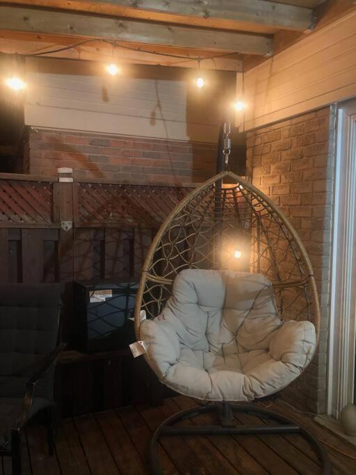 ホテル Big Oasis Studio Near Airport Yyz トロント エクステリア 写真