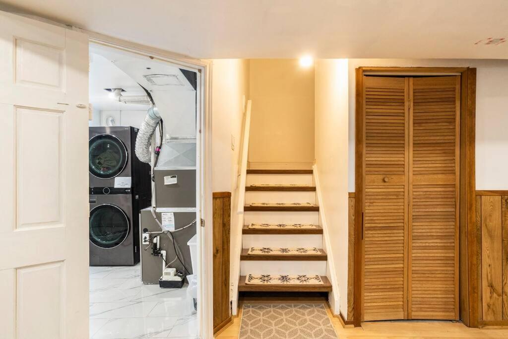 ホテル Big Oasis Studio Near Airport Yyz トロント エクステリア 写真